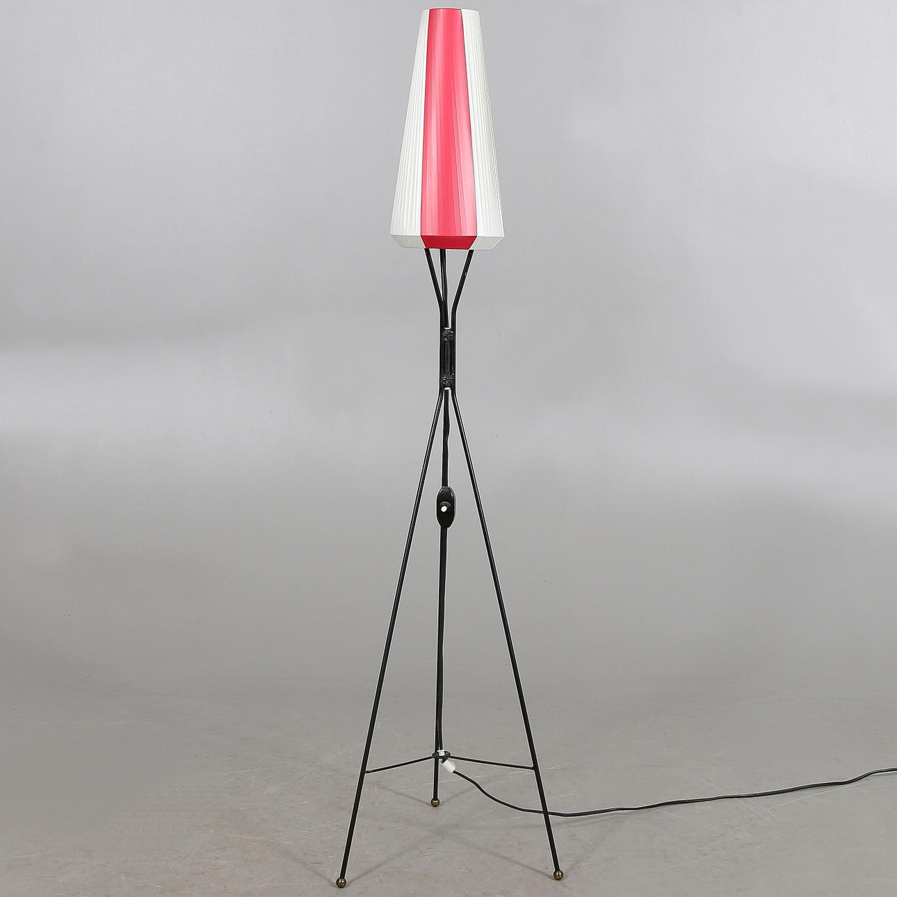 GOLVLAMPA, stringmodell, 1900-talets mitt.