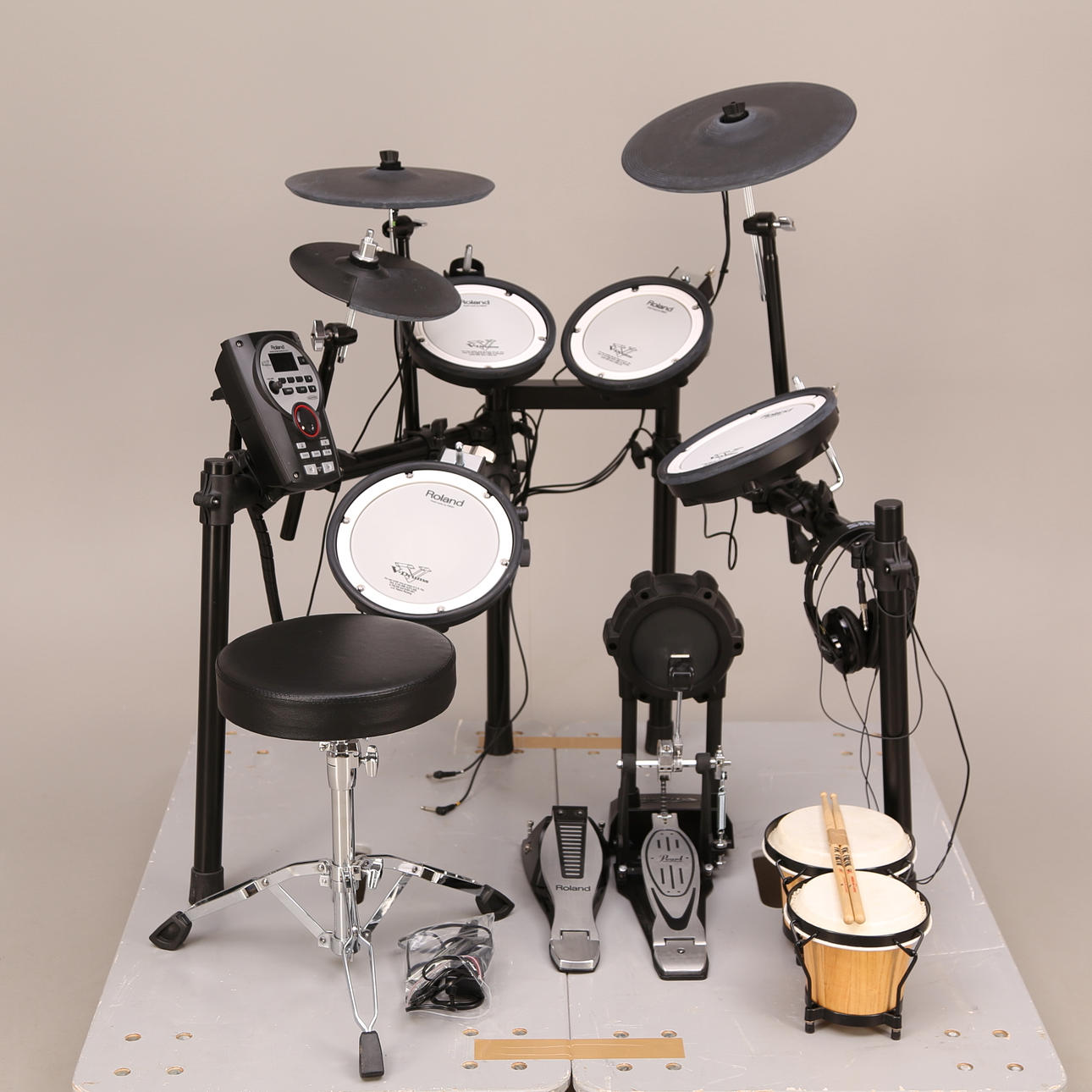 DIGITALT TRUMSET, Roland TD11 + TRUMSET, ljust trä, skinn.