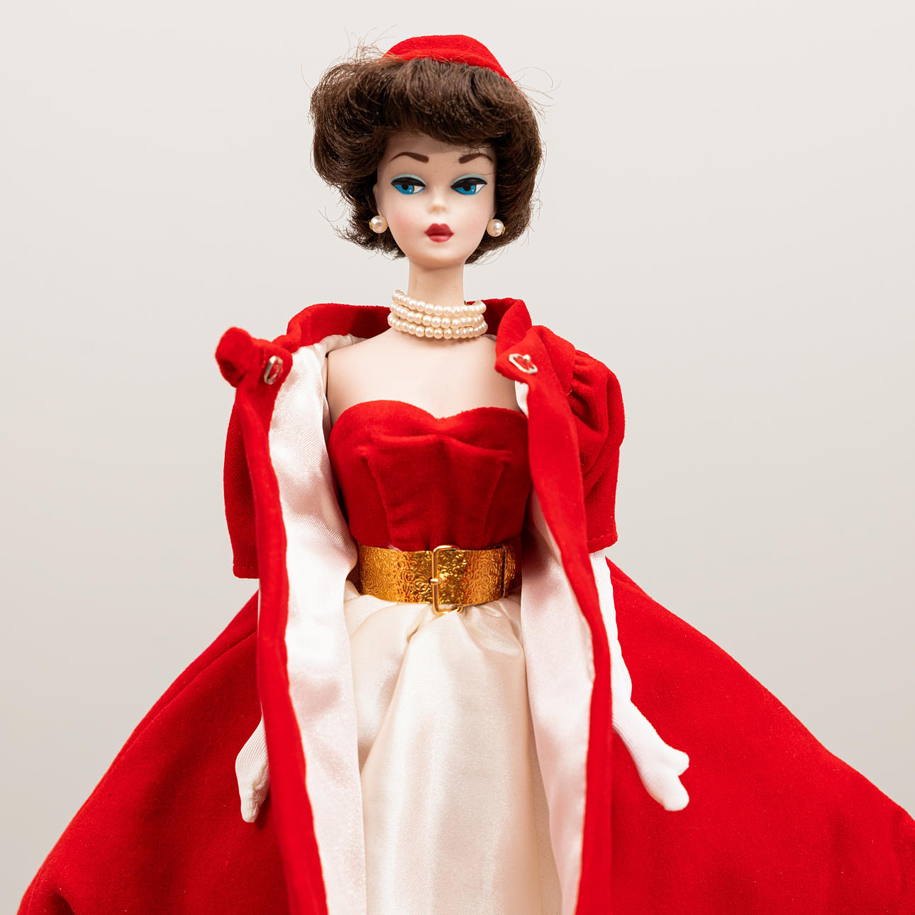 Lot - (2) LE Porcelain Barbies - Silken Flame and Silken Starlight