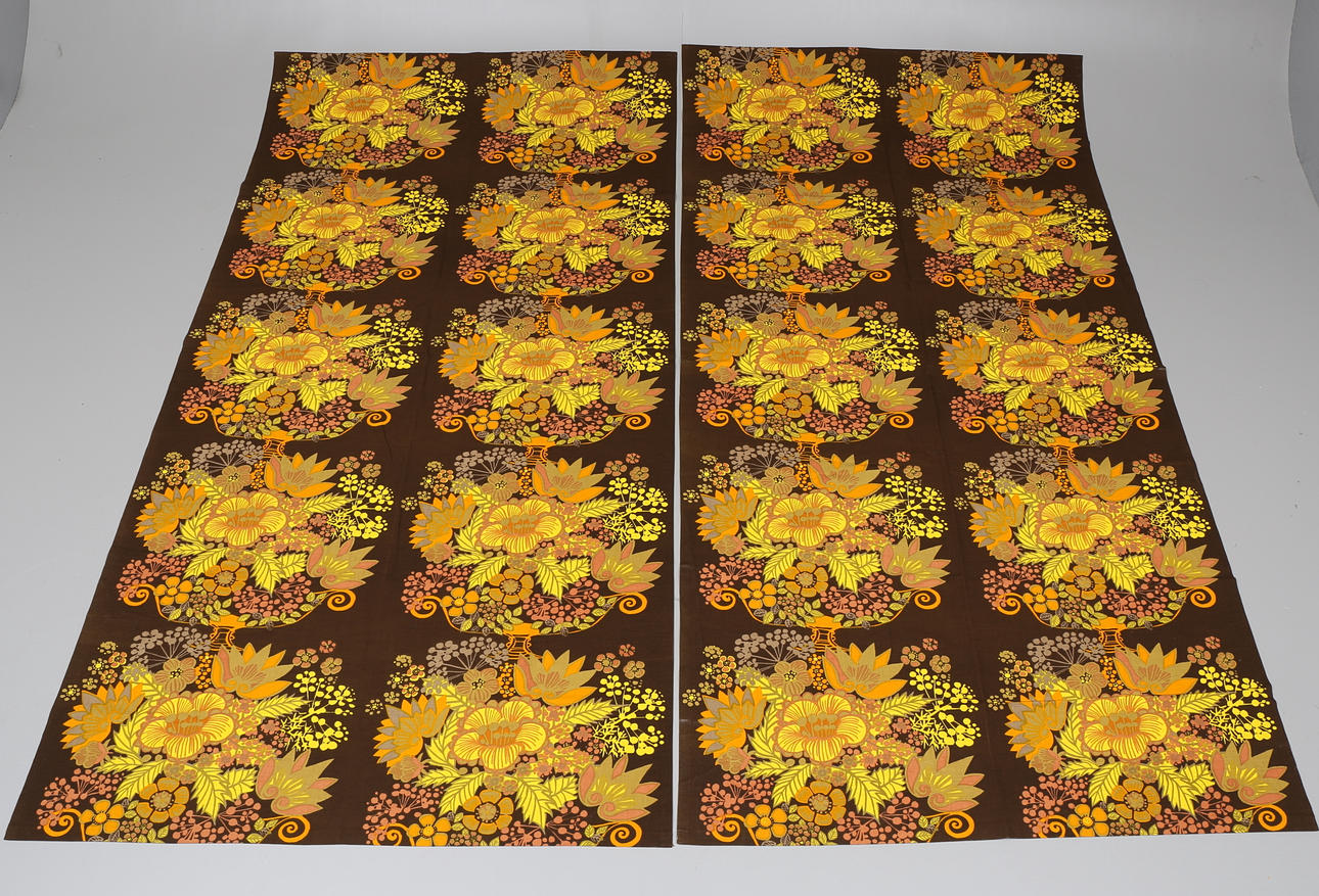 GARDINLÄNGDER, ett par, "Pompeja", Märta-Lena Bjerhagen Borås Cotton.