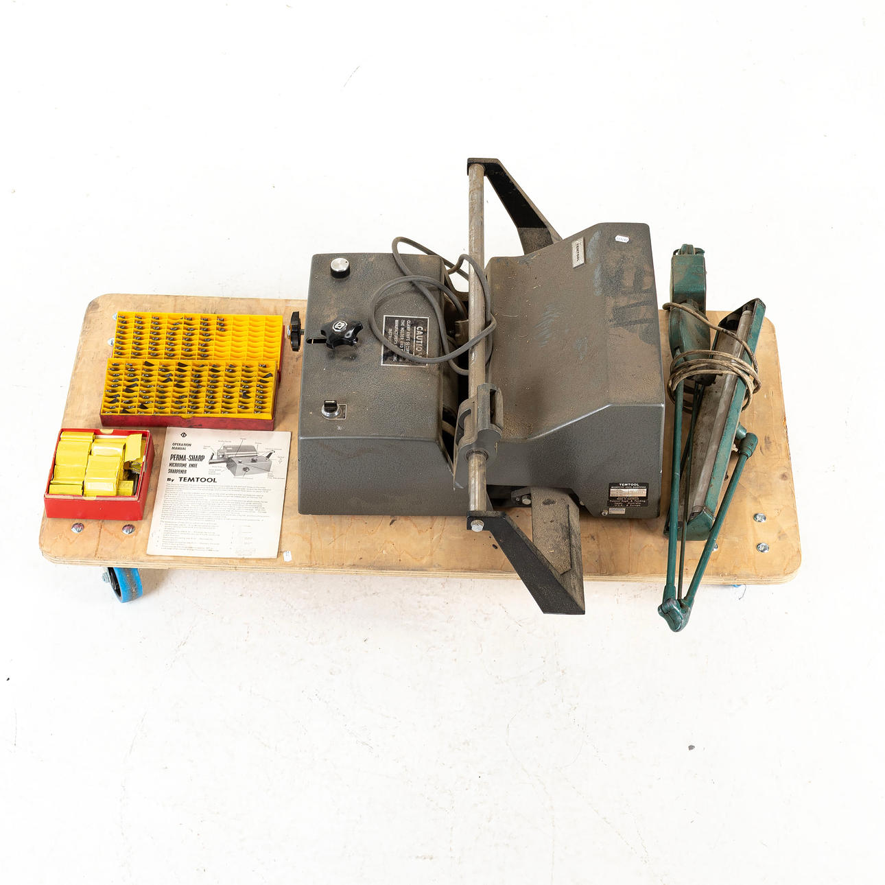 VEITSEN TEROITIN, Temtool.