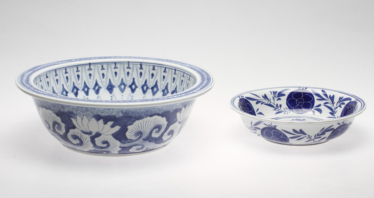 SKÅLAR, 2 st, ostindiska, 1900-tal.