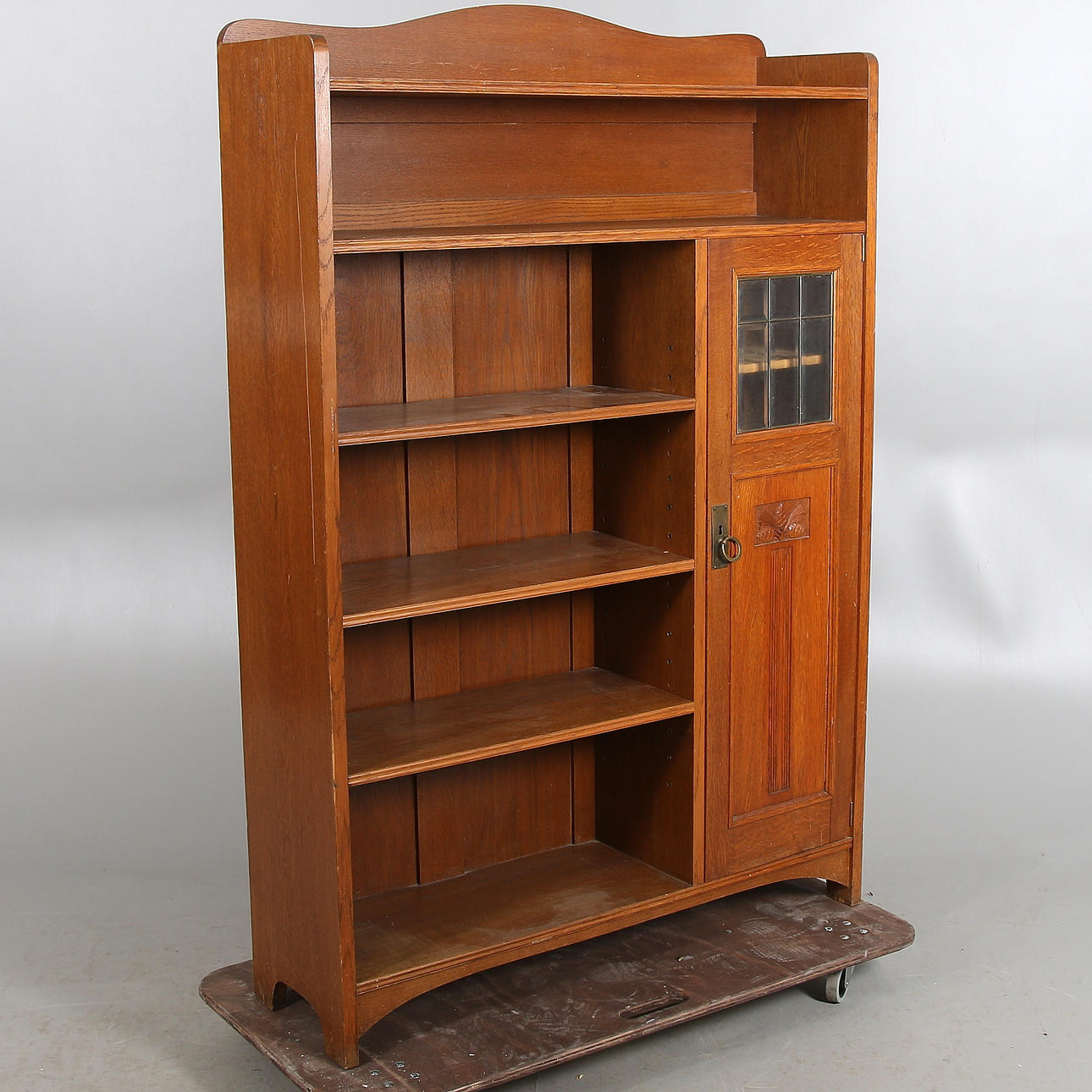 VITRINSKÅP / BOKHYLLA, jugend, tidigt 1900-tal.