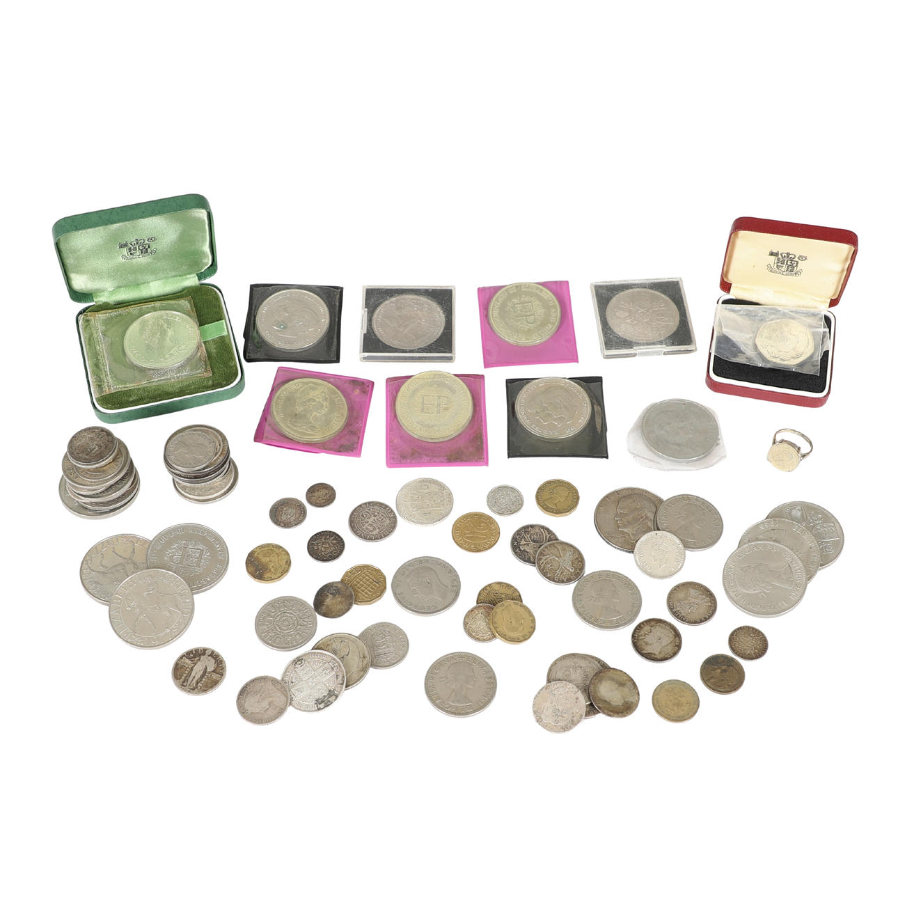 A MIXED COLLECTION OF WORLD COINS TO INCLOUDE A VICTORIAN HALFCROWN AND ...