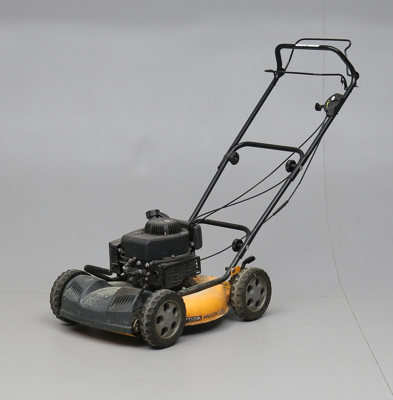 GRÄSKLIPPARE, Stiga, 2000-tal.