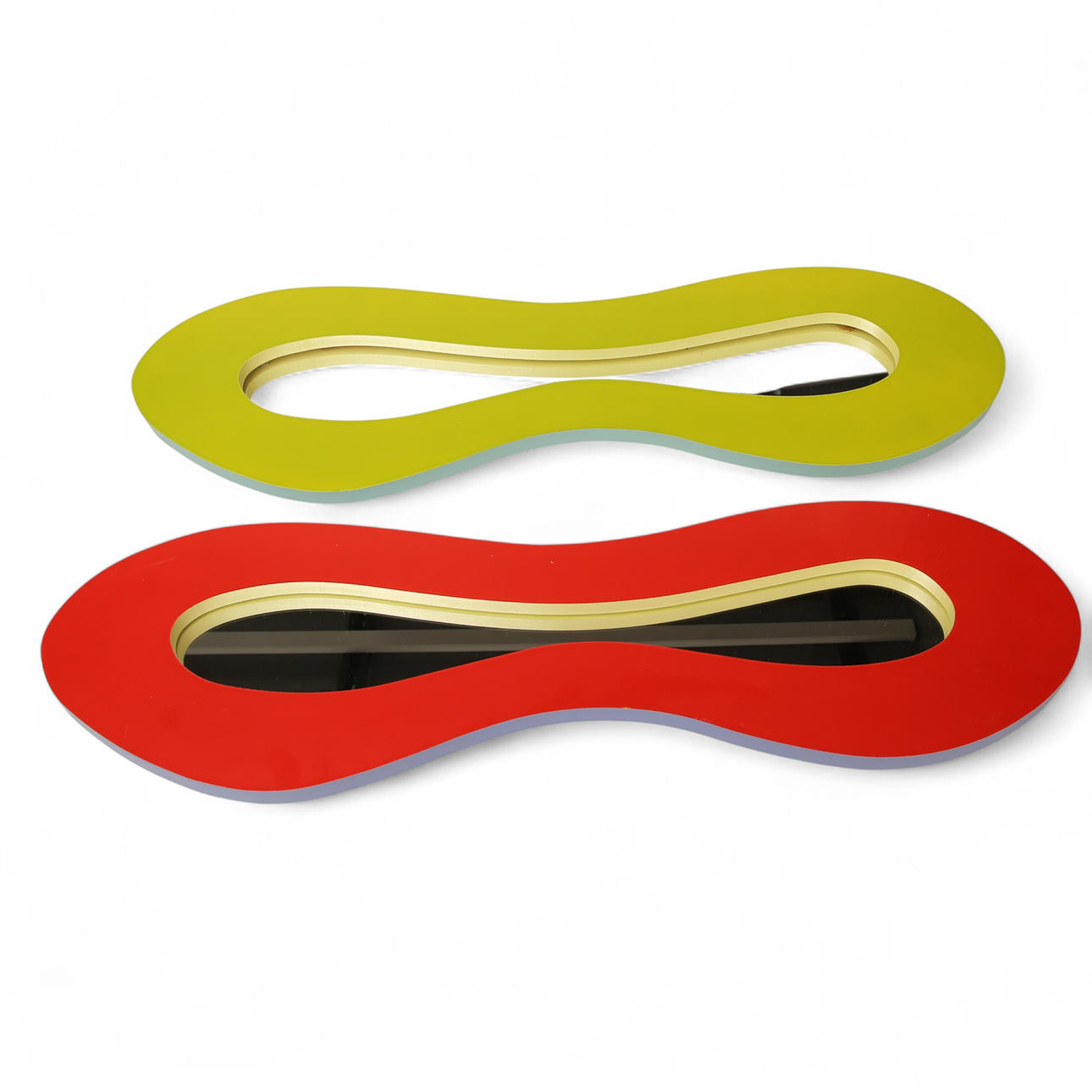 SOFÍA UDDÉN. Espejos, forma irregular rojo/azul/amarillo/verde, años 90.