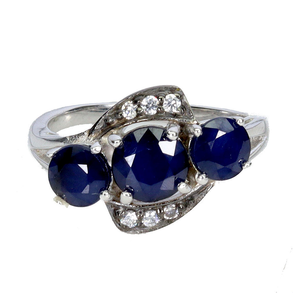 SILVER SAPPHIRE RING.