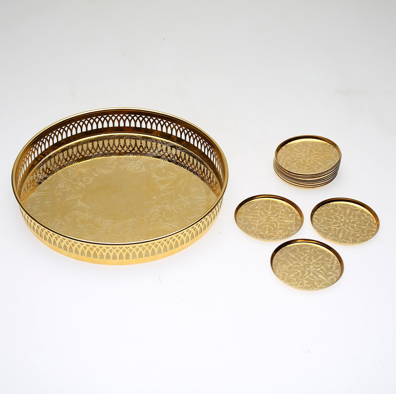 BRICKA samt 12 COASTERS, 24K gulguld plätering.