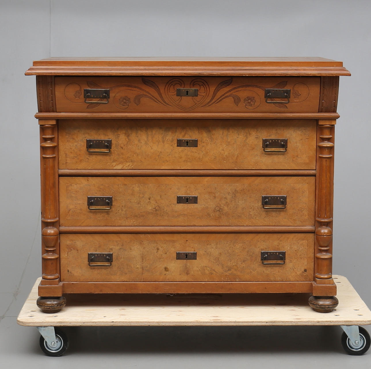 BYRÅ, omkring år 1900.