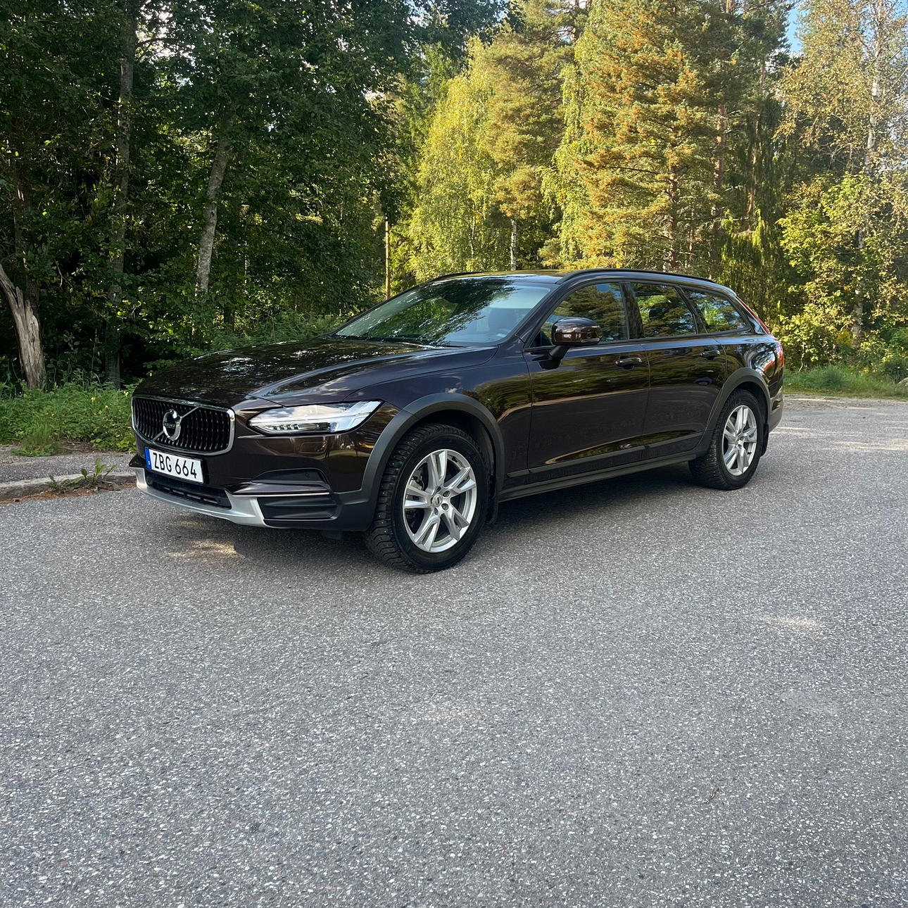 VOLVO V90 Cross Country, 2018, 3100 miles.