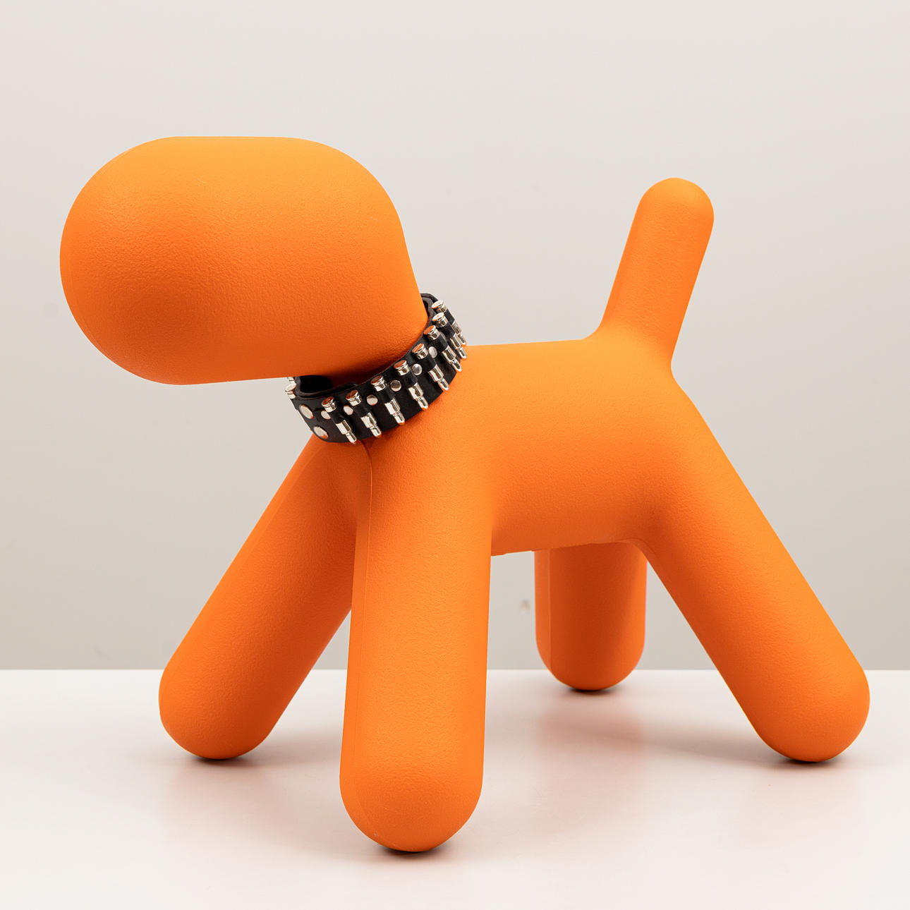 EERO SAARINEN. Sculpture, polyethylene plastic, “Puppy”, medium, Me Too Collection, Magis, Italy.