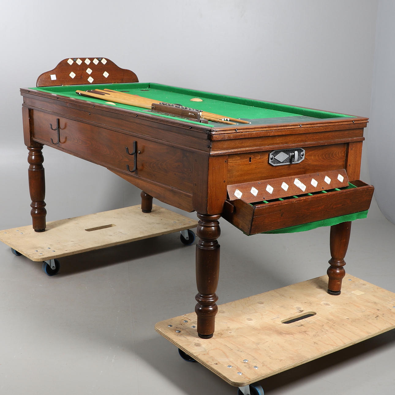 EARLY 20THC OAK BAR BILLIARDS TABLE & ACCESSORIES.