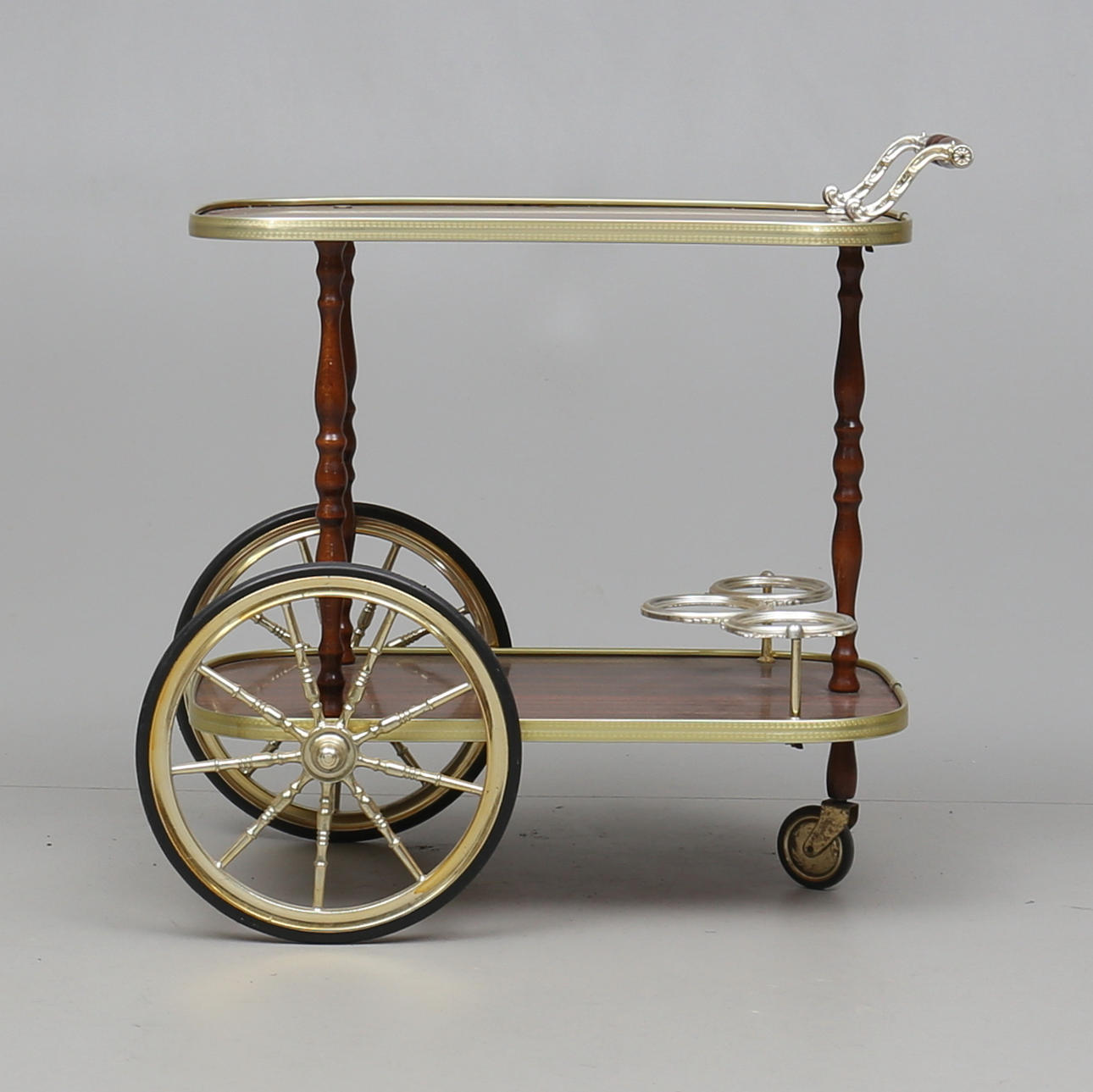 SERVERINGSVAGN, 1900-talets andra hälft.