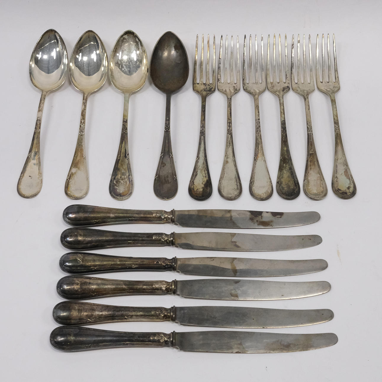 CUTLERY SILVER.