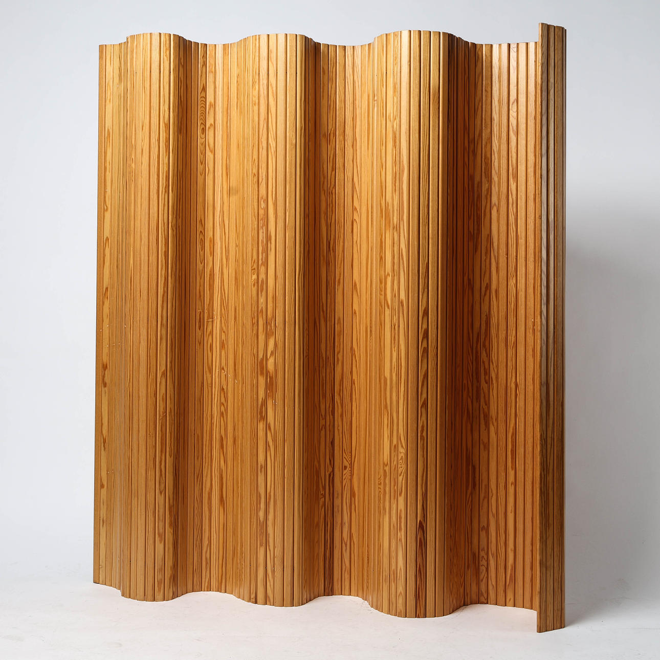 ALVAR AALTO. Folding screen, Artek, Finland.