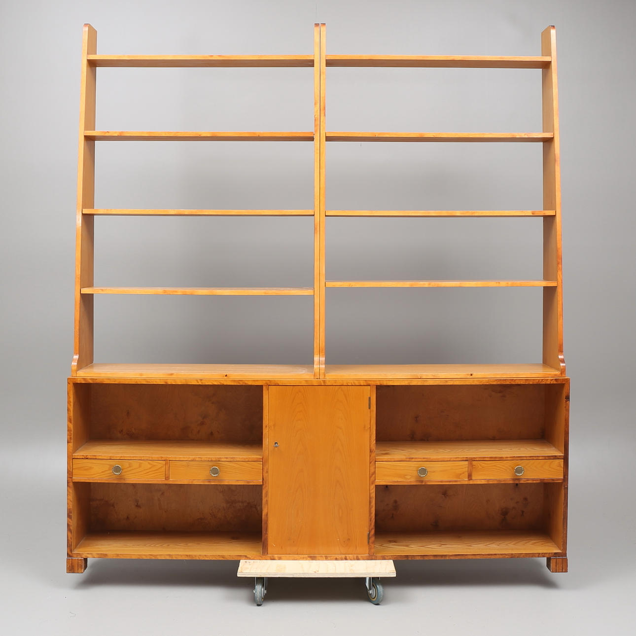 BOKHYLLA, 3 delar, 1900-talets mitt.