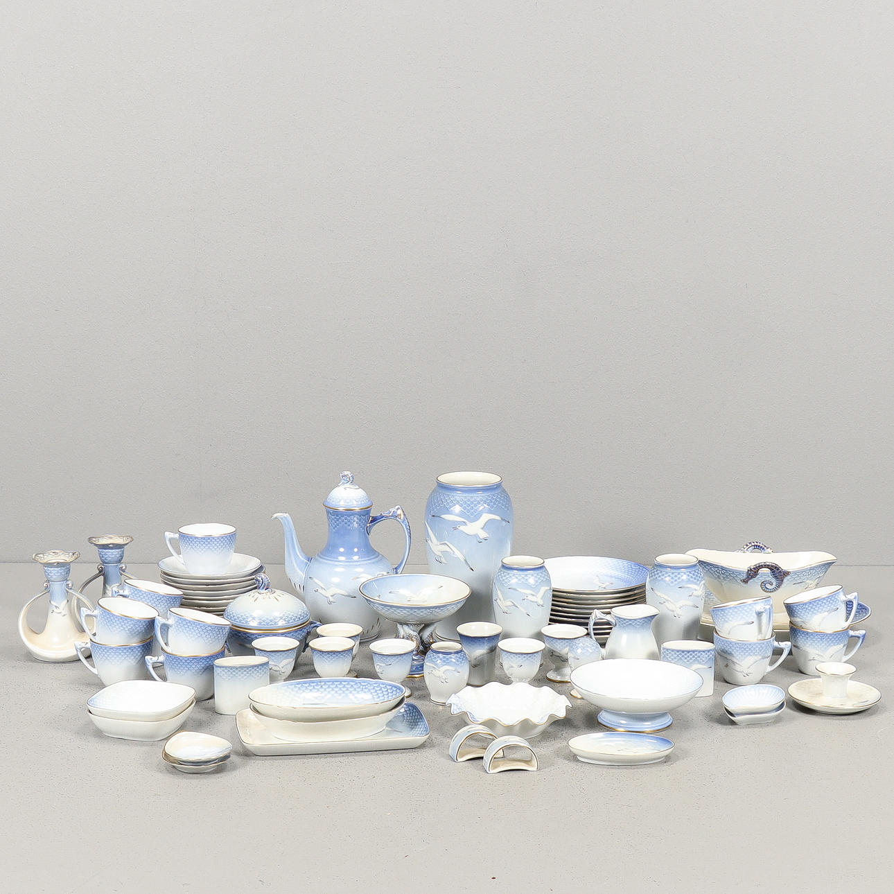 SERVICE Bing & Gröndahl, The Seagull.