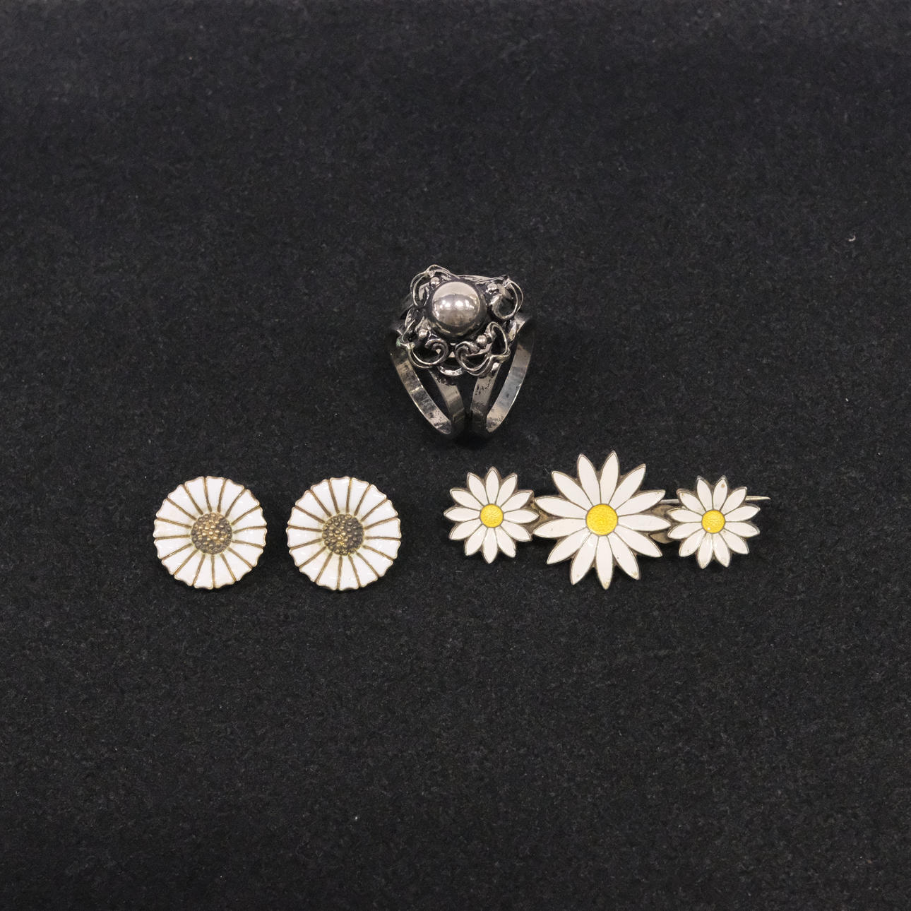 EARRINGS AND BROOCH, SILVER AND SHAWL RING.