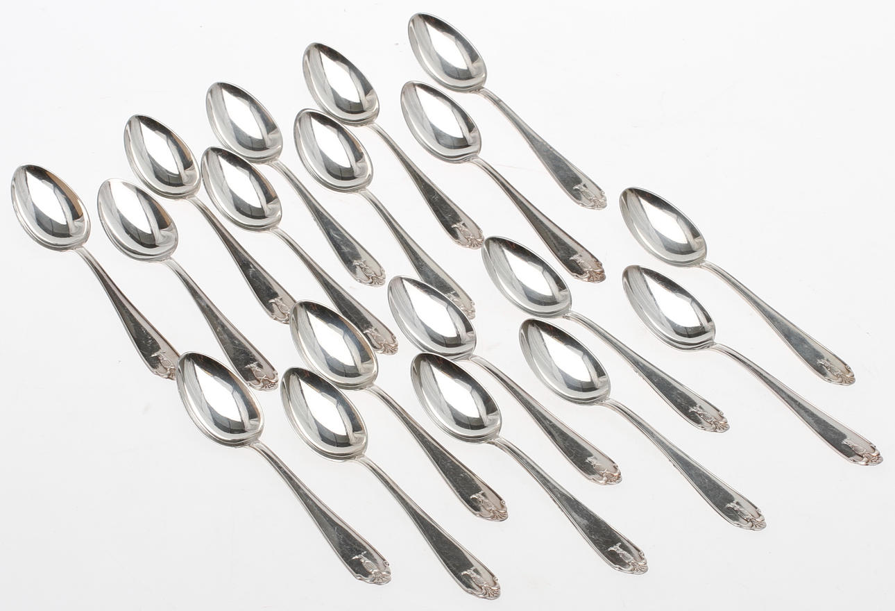 KAFFESKEDAR, 18 st, silver, "Vasa", GAB, Stockholm, vikt ca 233,3 gram.