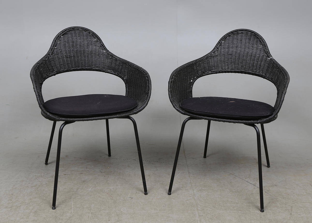 TRÄDGÅRDSSTOLAR, ett par, 2000-tal.