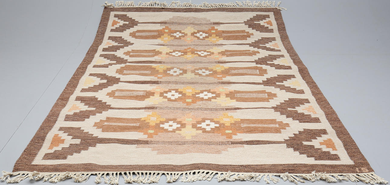 MATTA, rölakan, Ingegerd Silow, 300 x 200 cm.