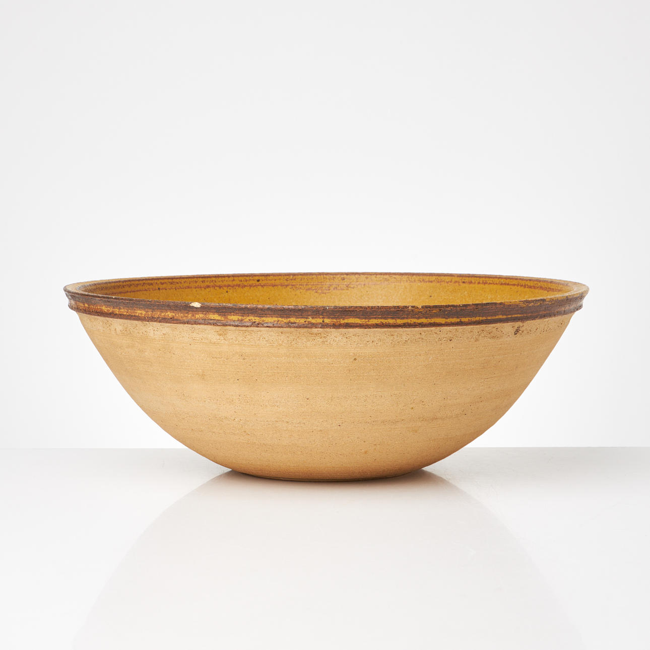 KARIN BJÖRQUIST. Bowl, chamotte stoneware, signed Karin B, studio hand, Gustavsberg.