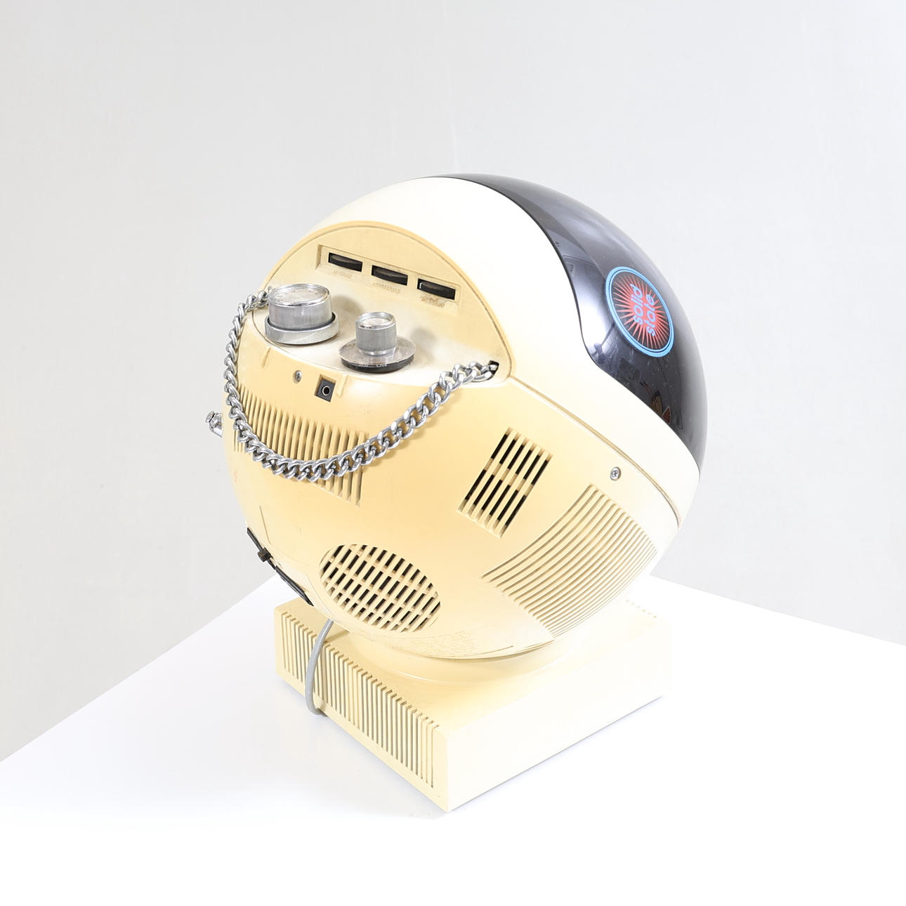 TV, “Space Helmet”, JVC Nivico, Videosphere, model 3240, Japan, 1970s ...