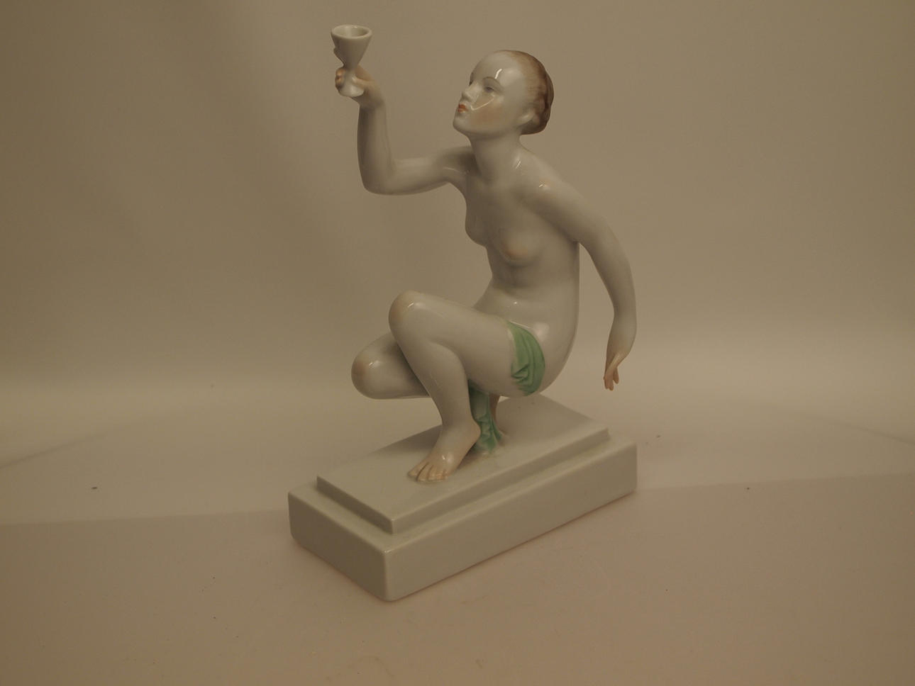 FIGURIN, porslin, Stämplad Herend.