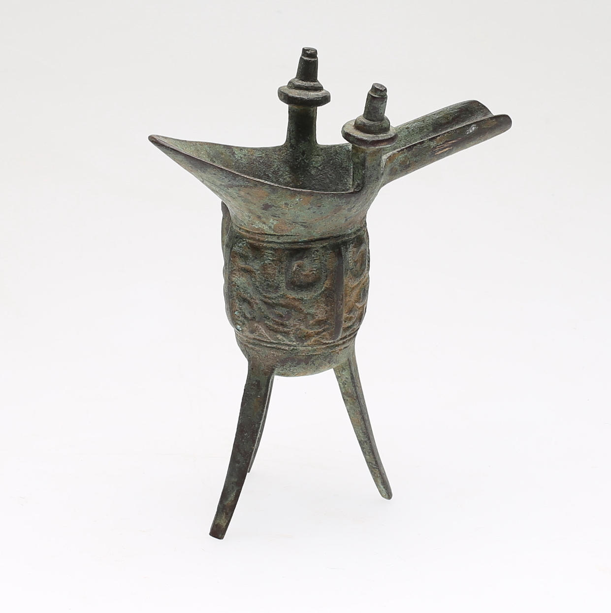 VINOFFERBÄGARE, tripod, brons, Kina.