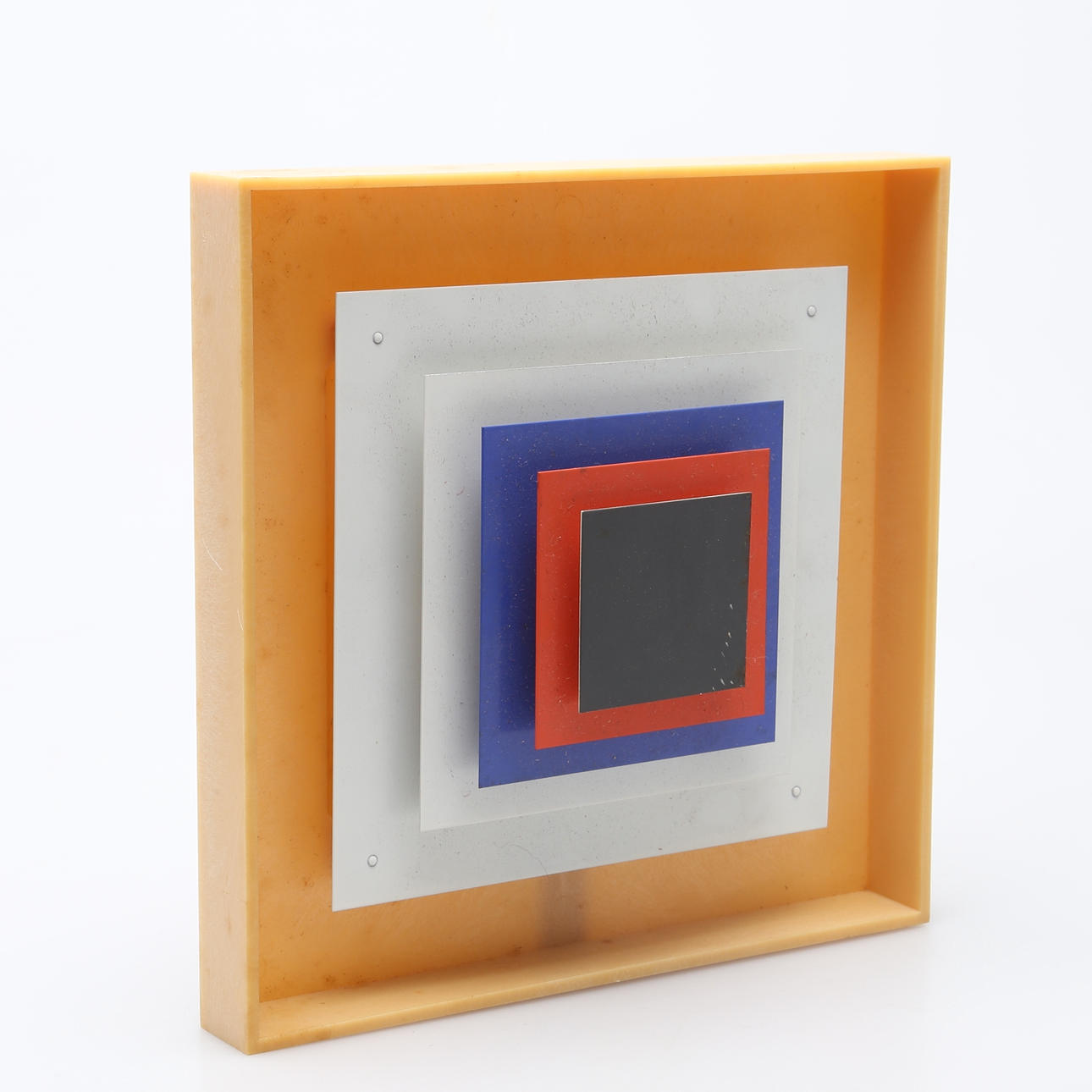 VÄGGLAMPA, plast och plåt, 1970-tal.