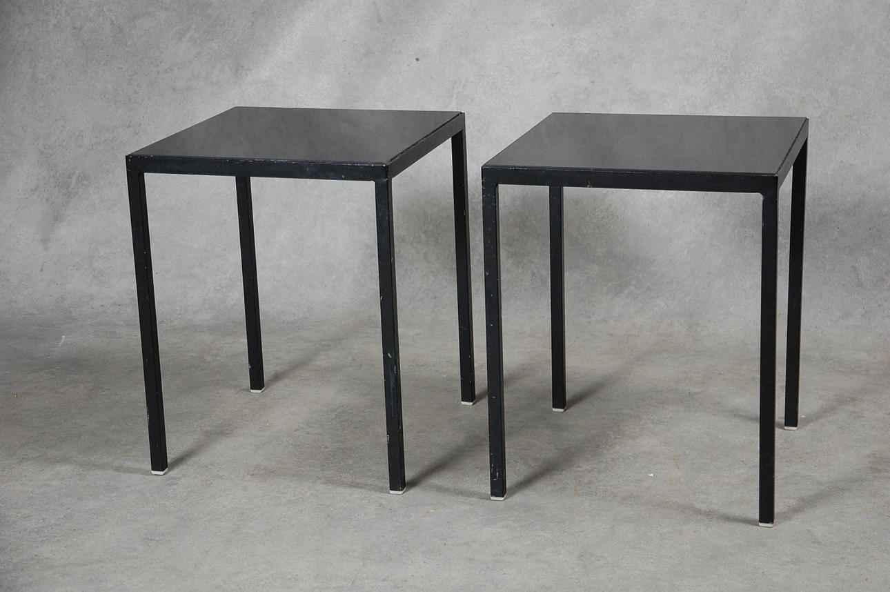 BORD 1 par järn, diabas 1900-talets andra hälft.