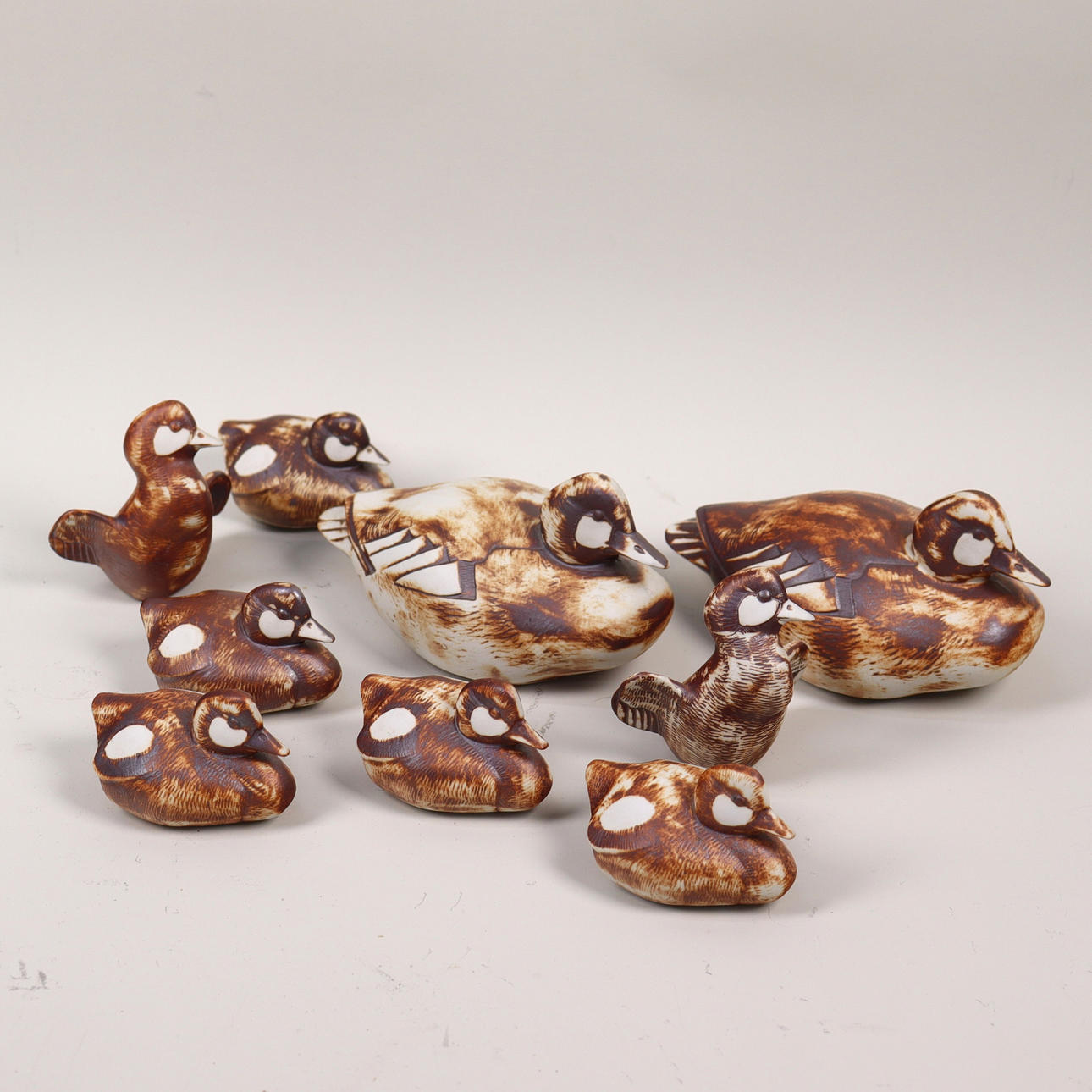 PAUL HOFF. Gustavsberg, “Knipa”, waterfowl in stoneware, 9pcs.