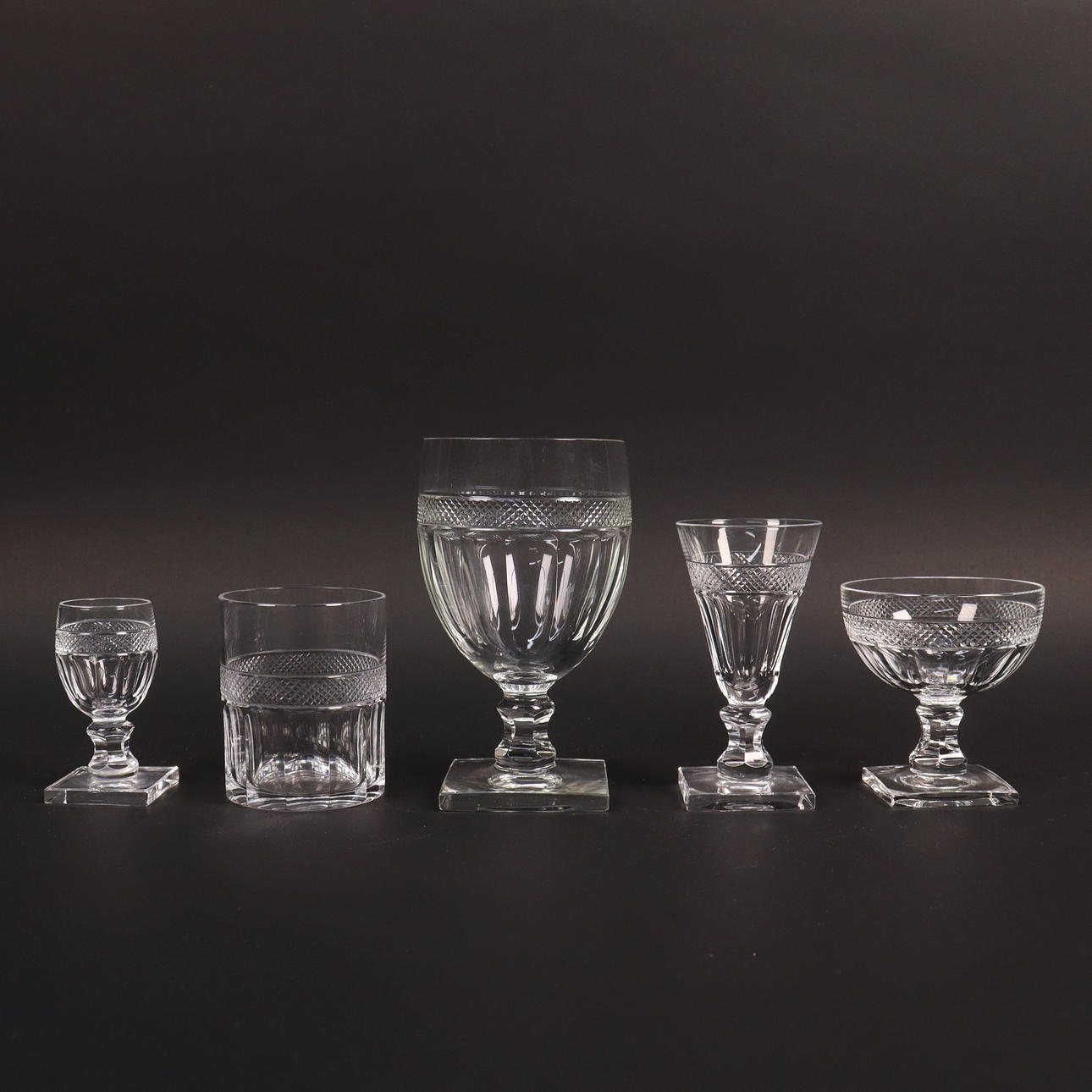 ELIS BERGH. Kosta, “Sparre”, glassware, 52 pieces.
