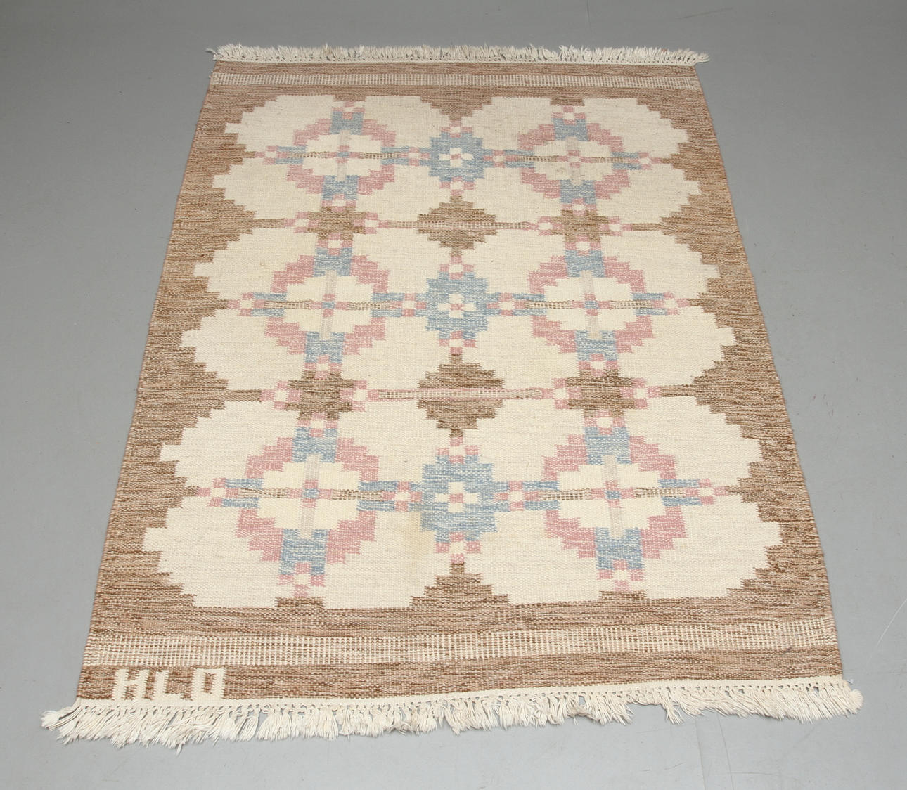 MATTA, röllakan, sign HLO eller HLD, ca 187 x 144 cm.