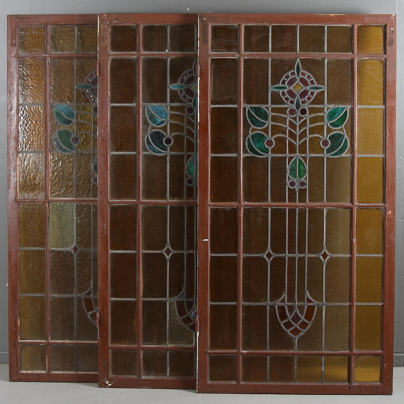 BLYGLASFÖNSTER, 3 st, Jugend. 1900-talets början.