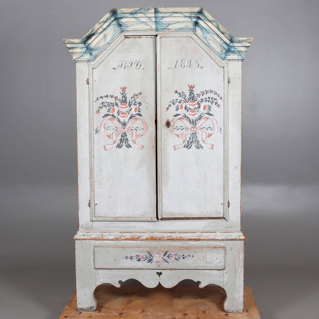 A cabinet, general public, Jämtland. 19th century.