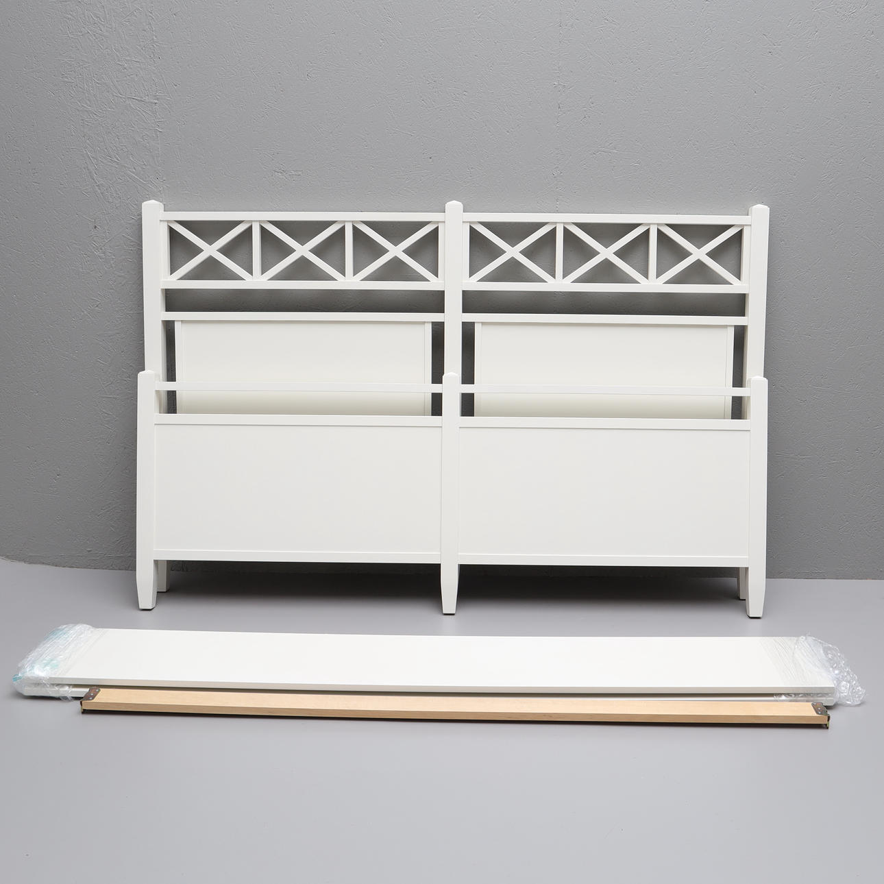 A 5-piece “Wilma” bed frame, 2000's.
