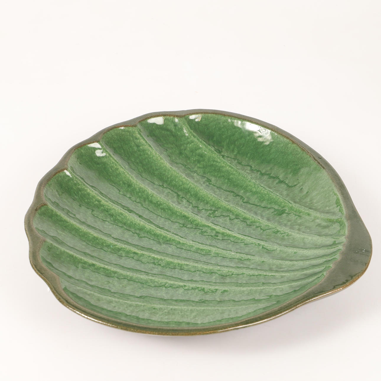 DISH, shell-shaped, glazed ceramic, Andersson & Johansson, Höganäs.