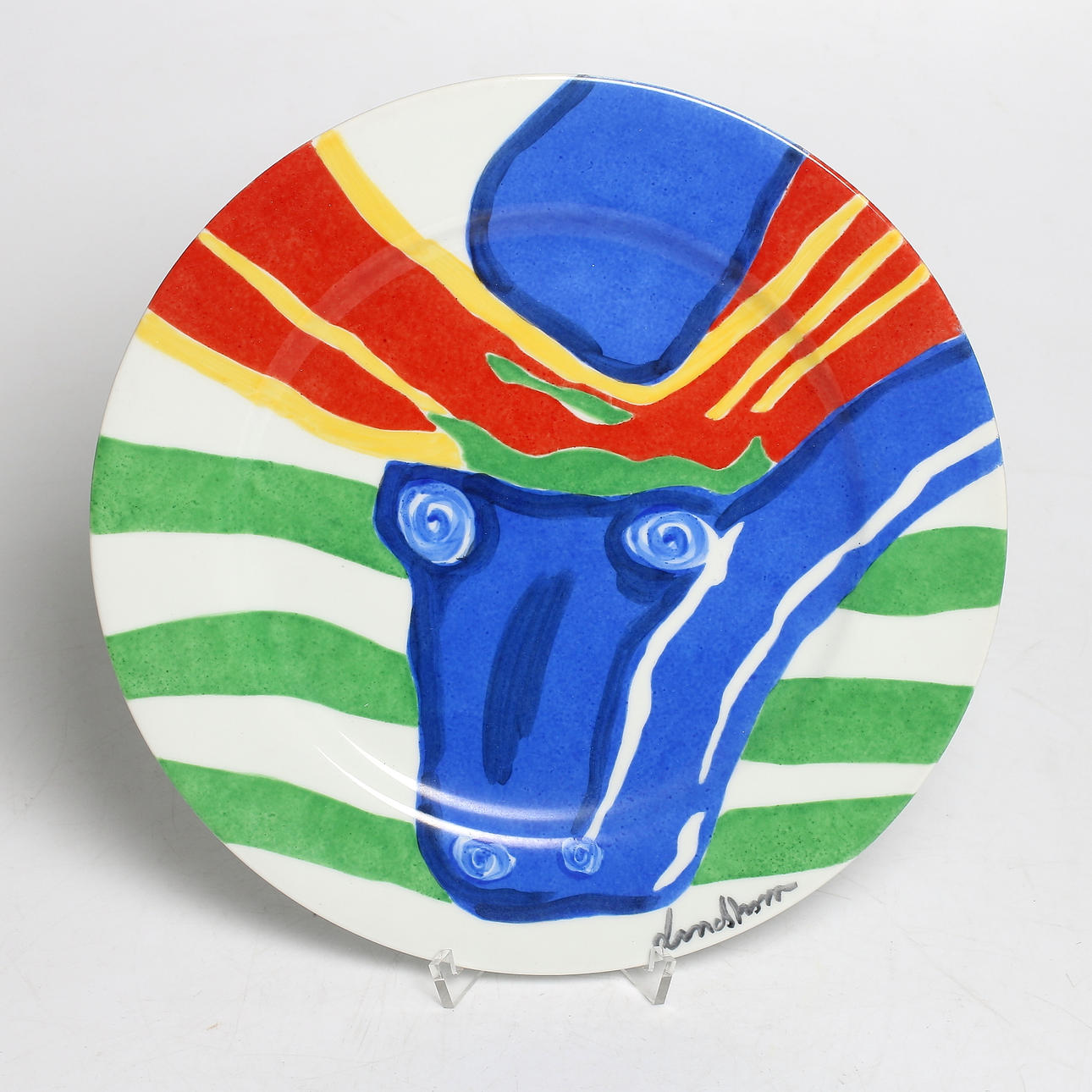 BENGT LINDSTRÖM. Fat, porslin, "Älgen", handmålat, daterad 1997.