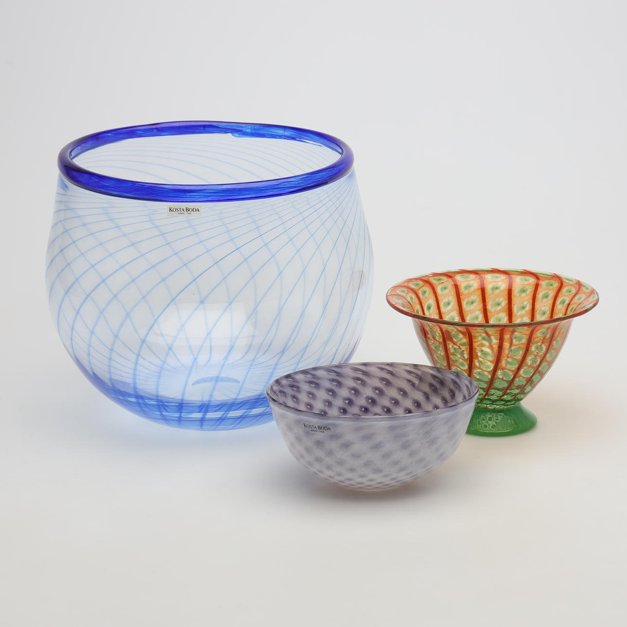 BOWLS, 3 pieces, including Kosta Boda. Glass - Utility glass - Auctionet