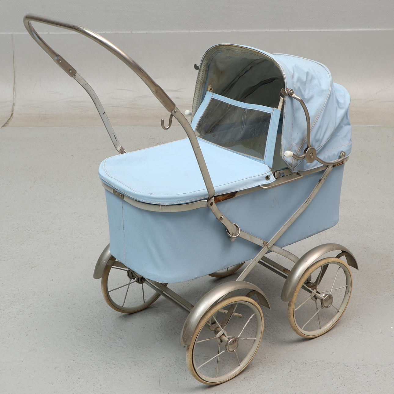 A 1950's Puppet Cart.