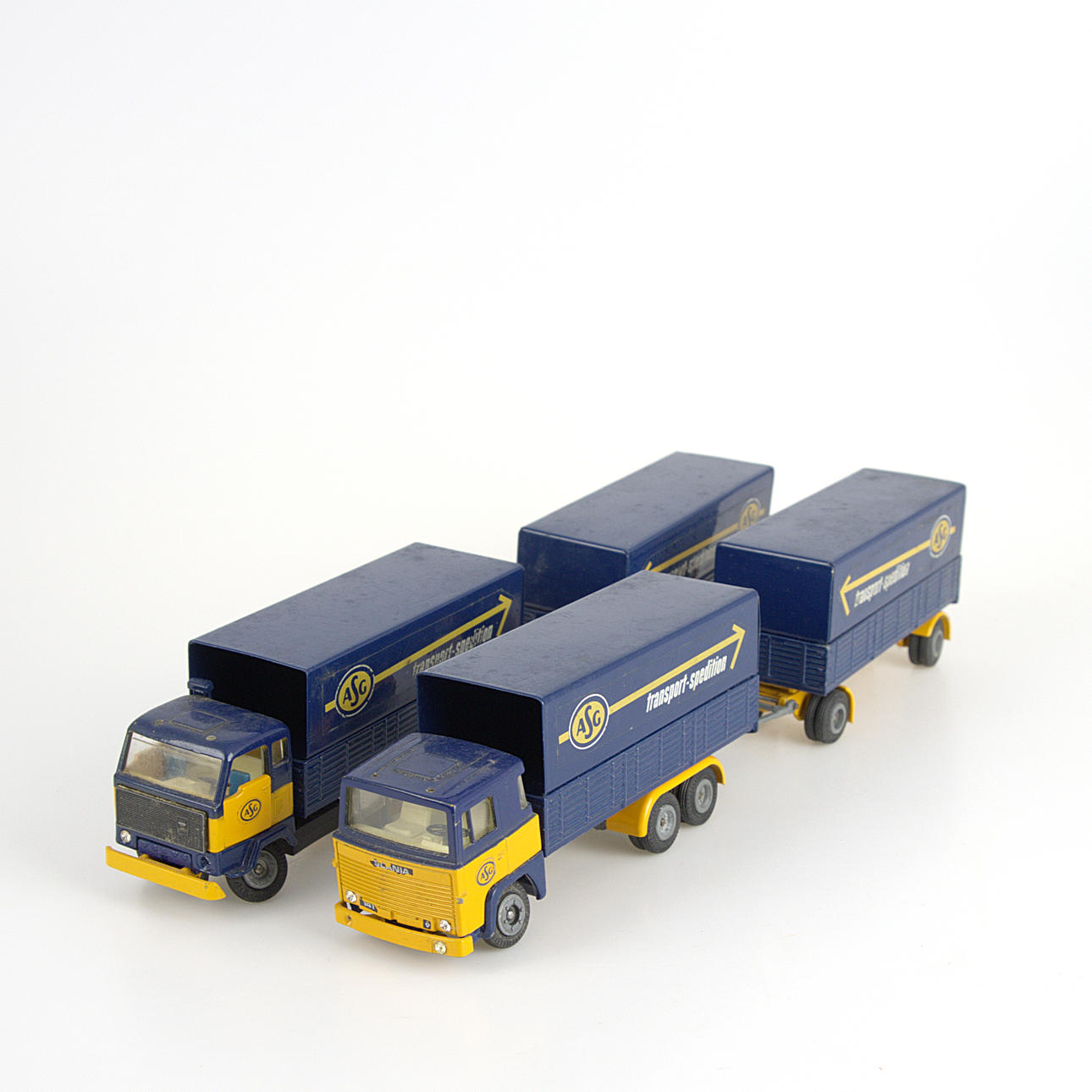 MODELBILER, 2 lastbiler med trailer, ASG transportekspedition, Tekno, Holland.