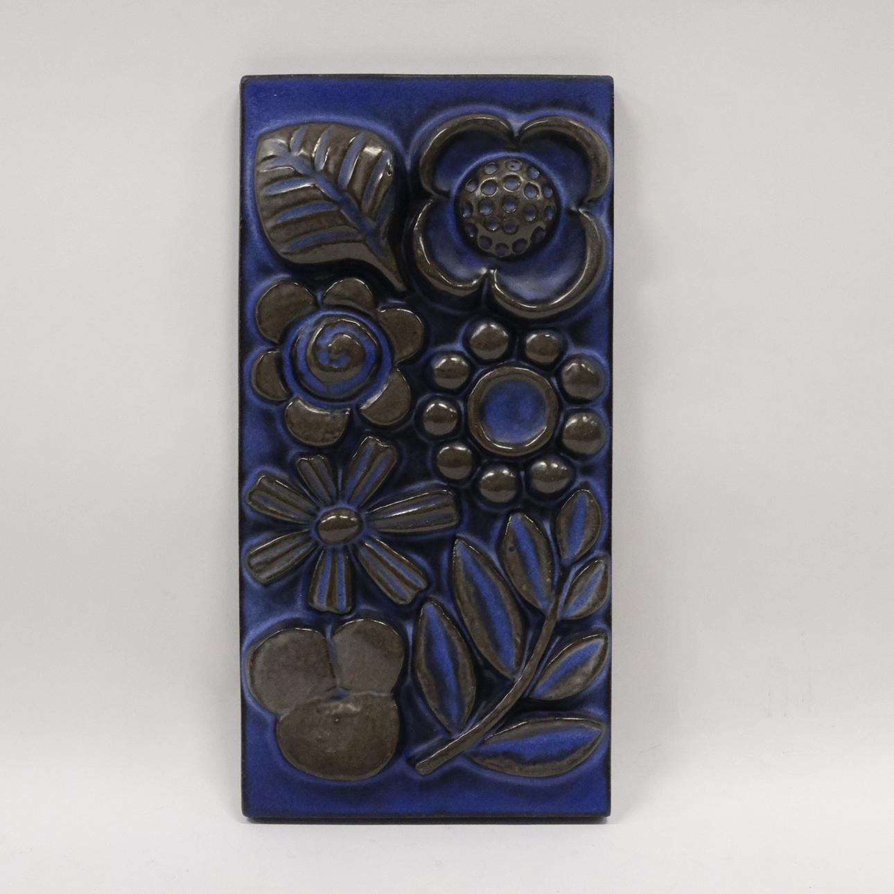 BERIT TERNELL. UPSALA-EKKEBY, WALL RELIEF.