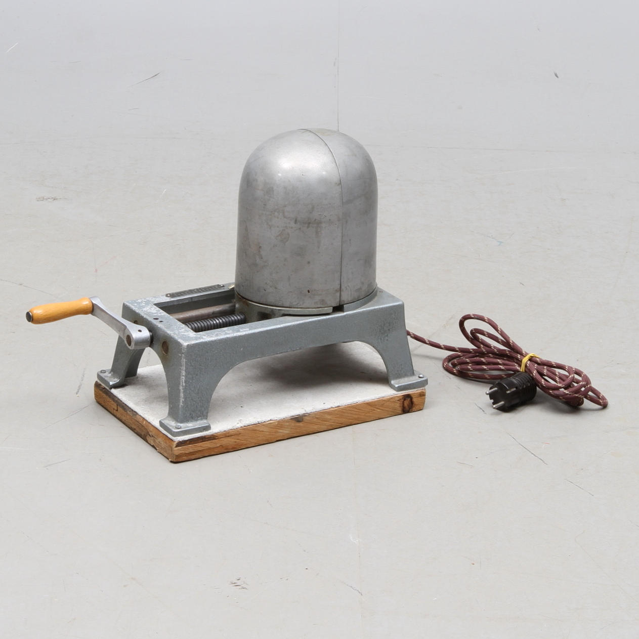 HATTSTOCK, metall, ställbar, elektrisk, Riefenstahl & Co, 1900-tal.