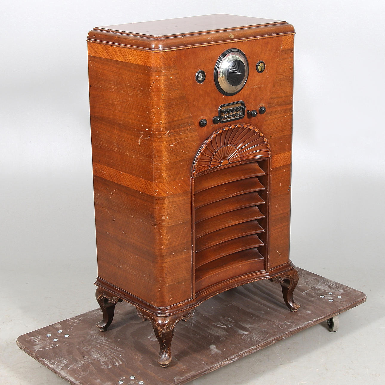 RADIOMÖBEL, trä, Emerson´s Radio & Television, U.S.A. 1930/40-tal.