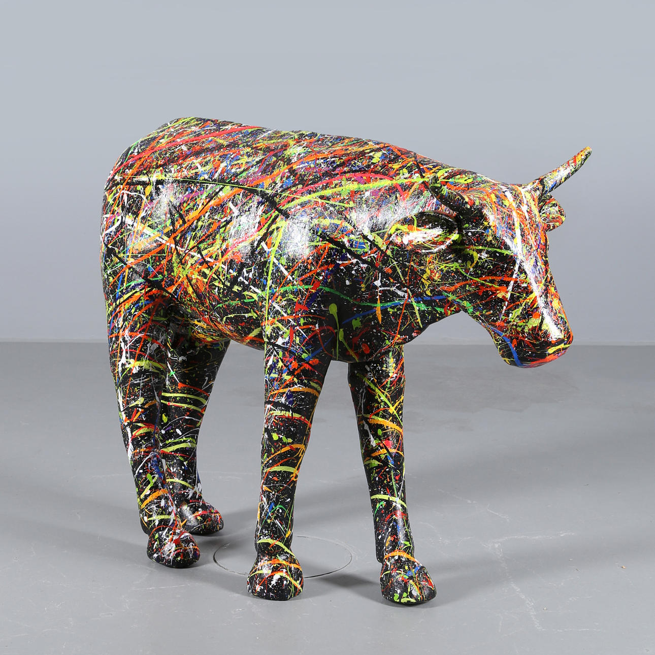 PER-OLA ANDERSSON. Ko i papier maché, signerad.