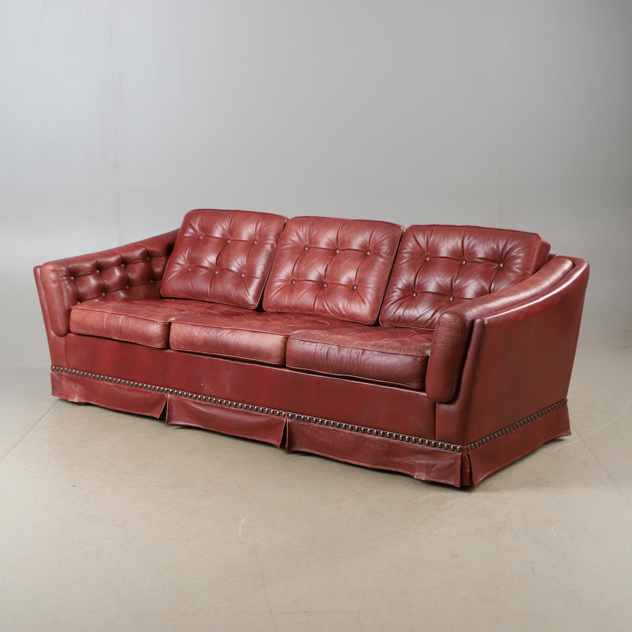 SOFA, rød læder fra midten af 1900-tallet.