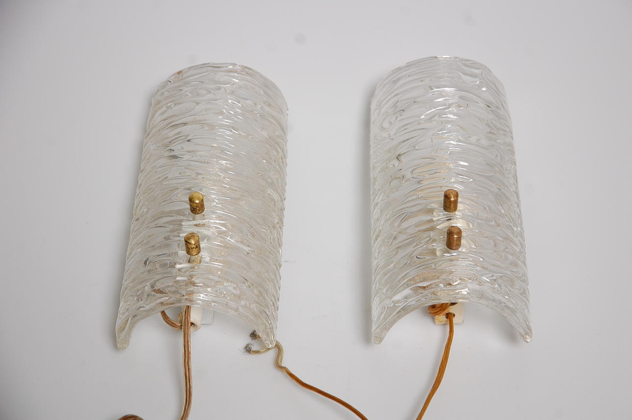 VÄGGLAMPETTER, 1 par Orrefors.