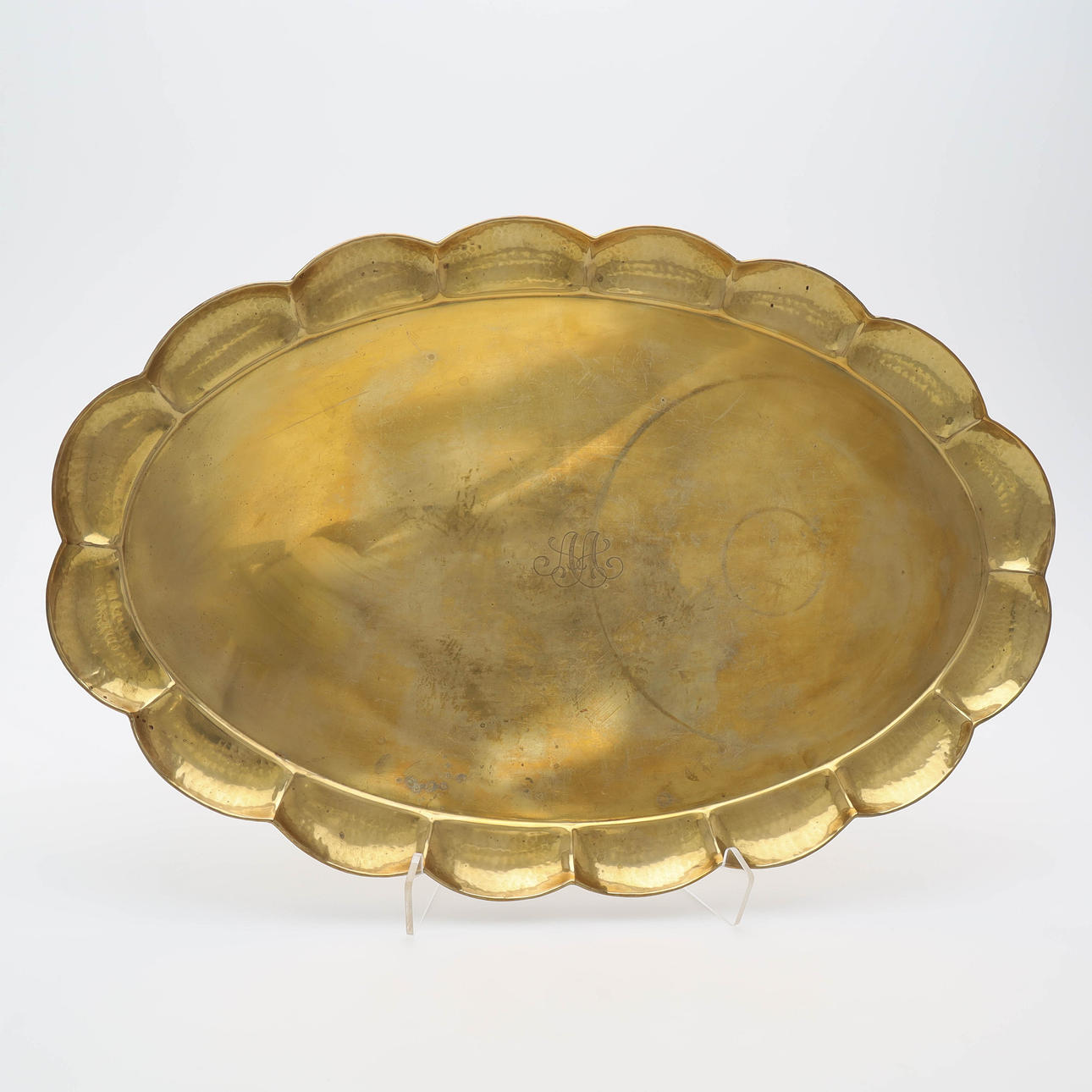 TURE HENRIKSSON. A brass tray, Arvika Konstsmide, stamp signed.