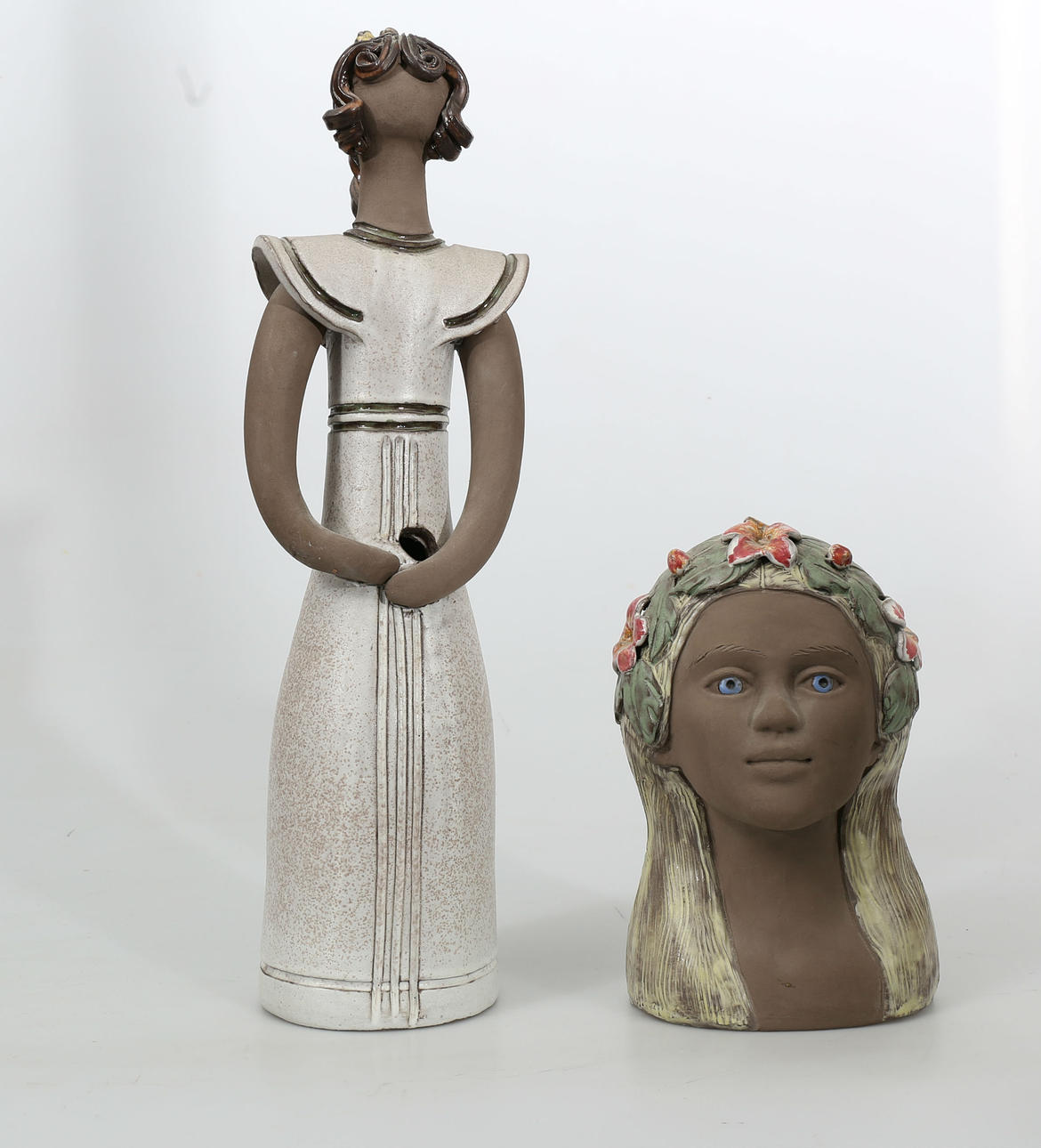 FIGURINER, stengods, 2 stycken, Elbogen.